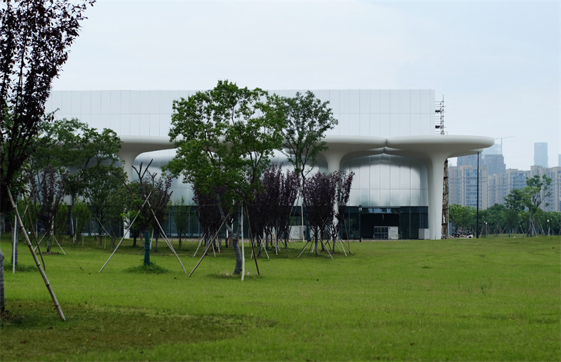 消隐在自然中的网球馆体量【The volume of Tennis Hall hidden in nature】.jpg